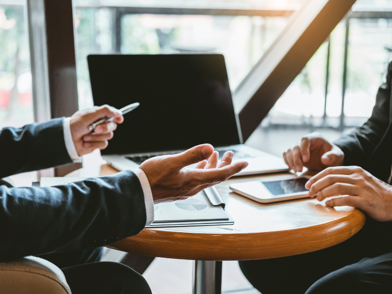 how to get a business loan with bad credit - meeting